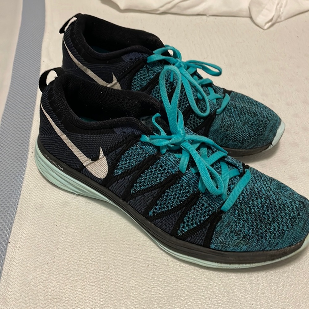 Nike flyknit lunar 2